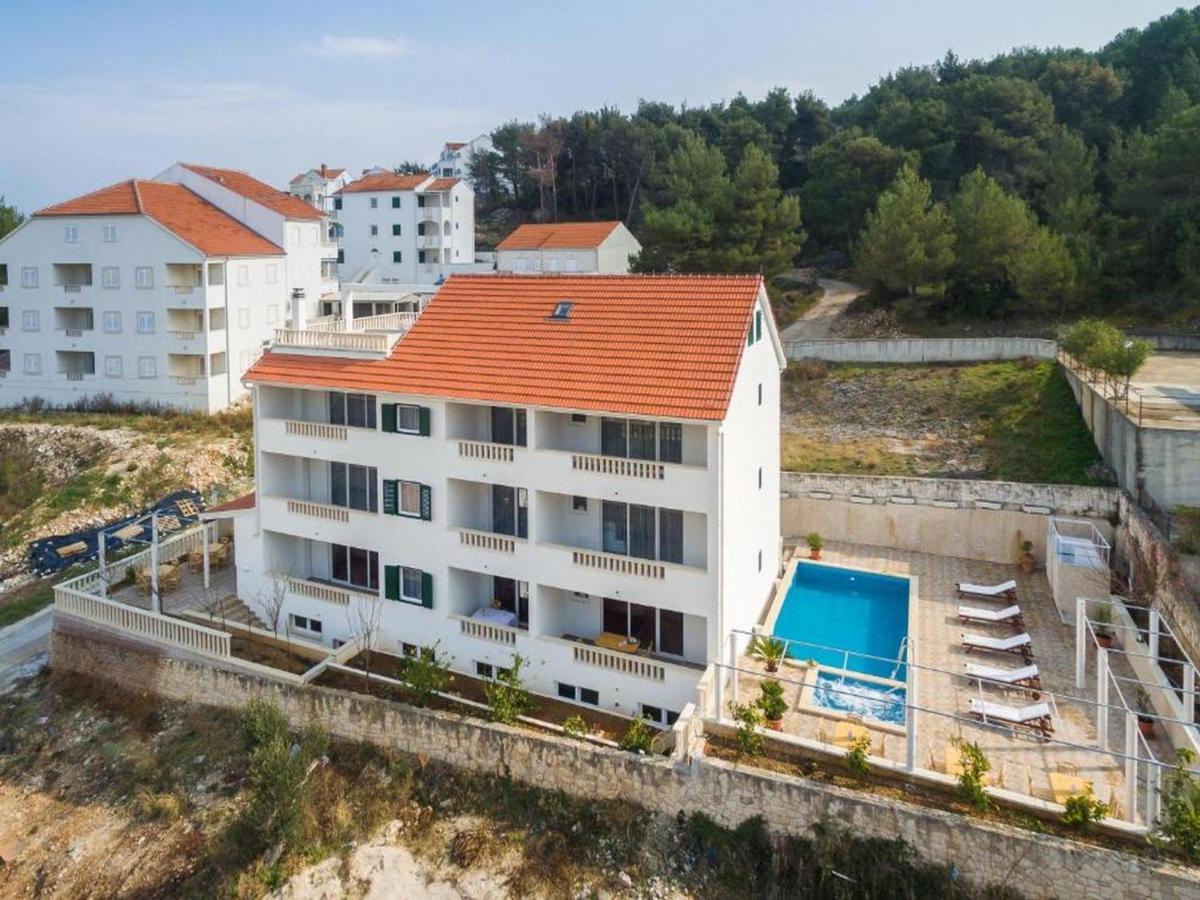 La Perla Apartments Sutivan Pokoj fotografie